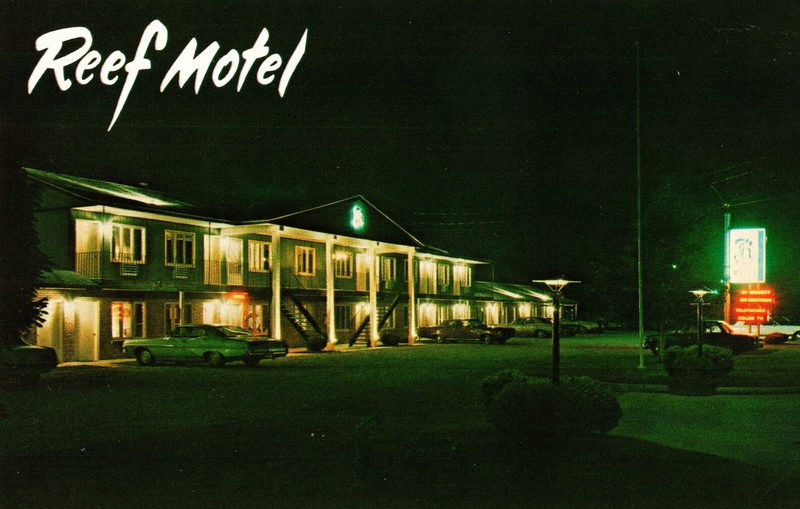 Pinestead Reef Resort (Reef Motel) - Old Postcard